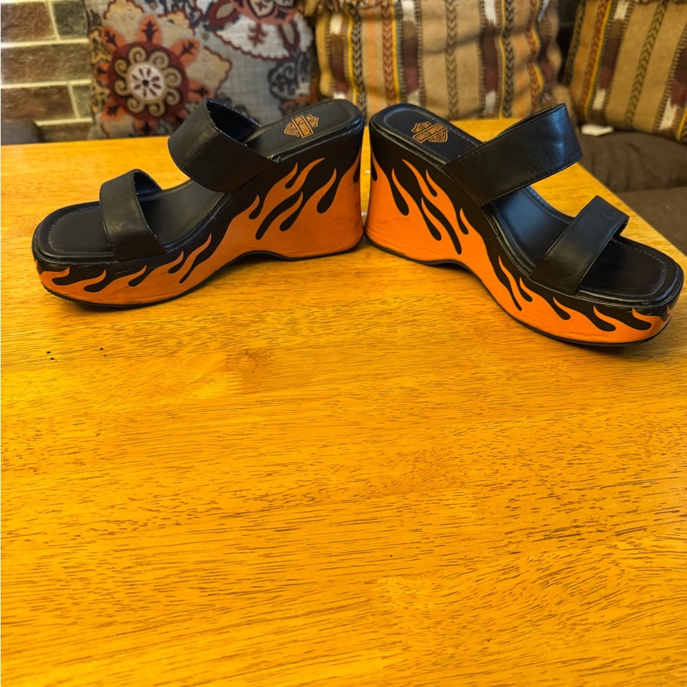 Y2K Harley-Davidson Black and Orange Sandals